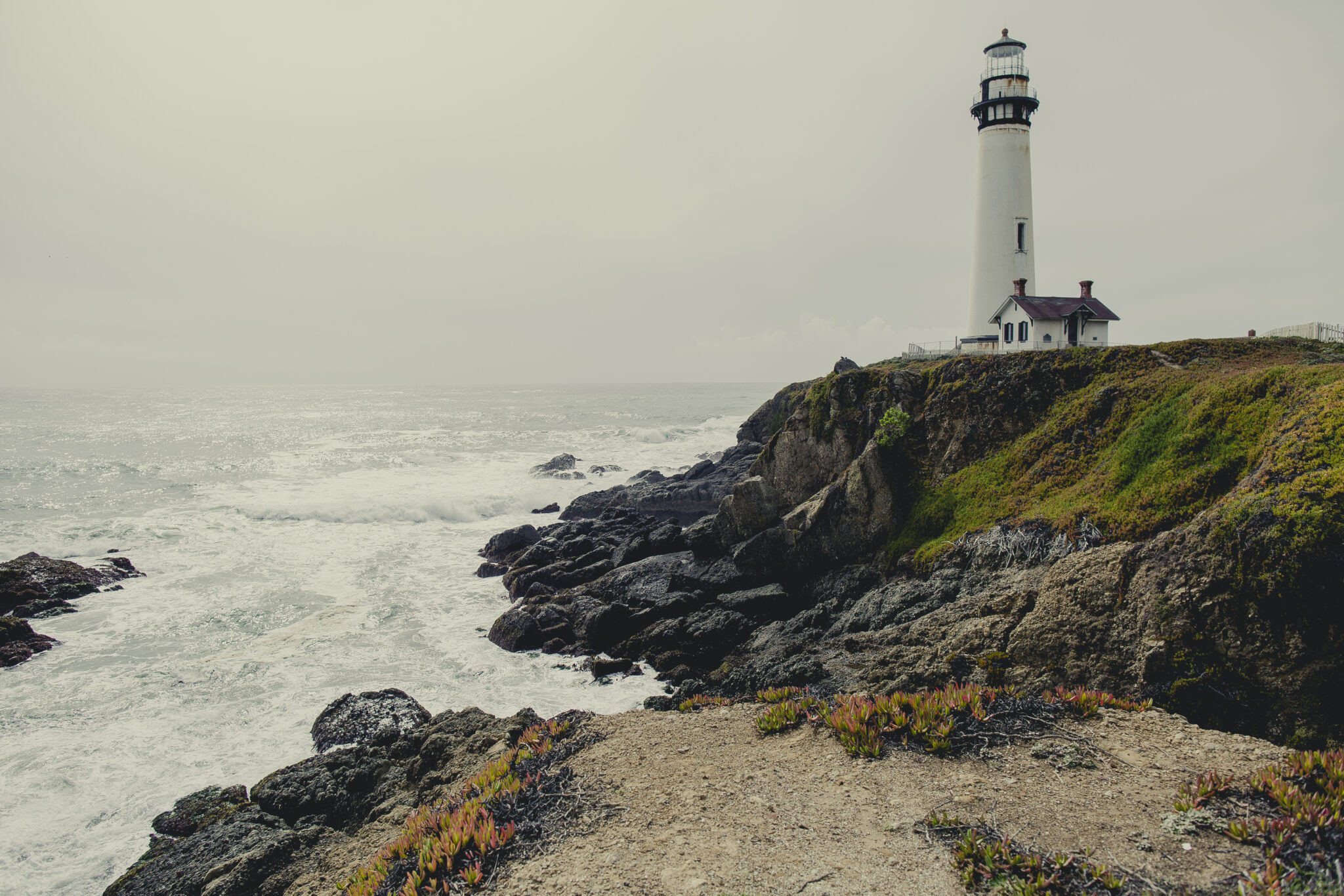 How to Find Peace in God When Your World Falls Apart + Free Bible Study