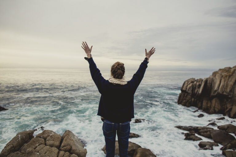 How to Find Peace in God When Your World Falls Apart + Free Bible Study